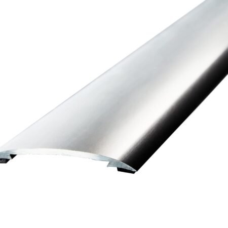 Flat self-adhesive door threshold